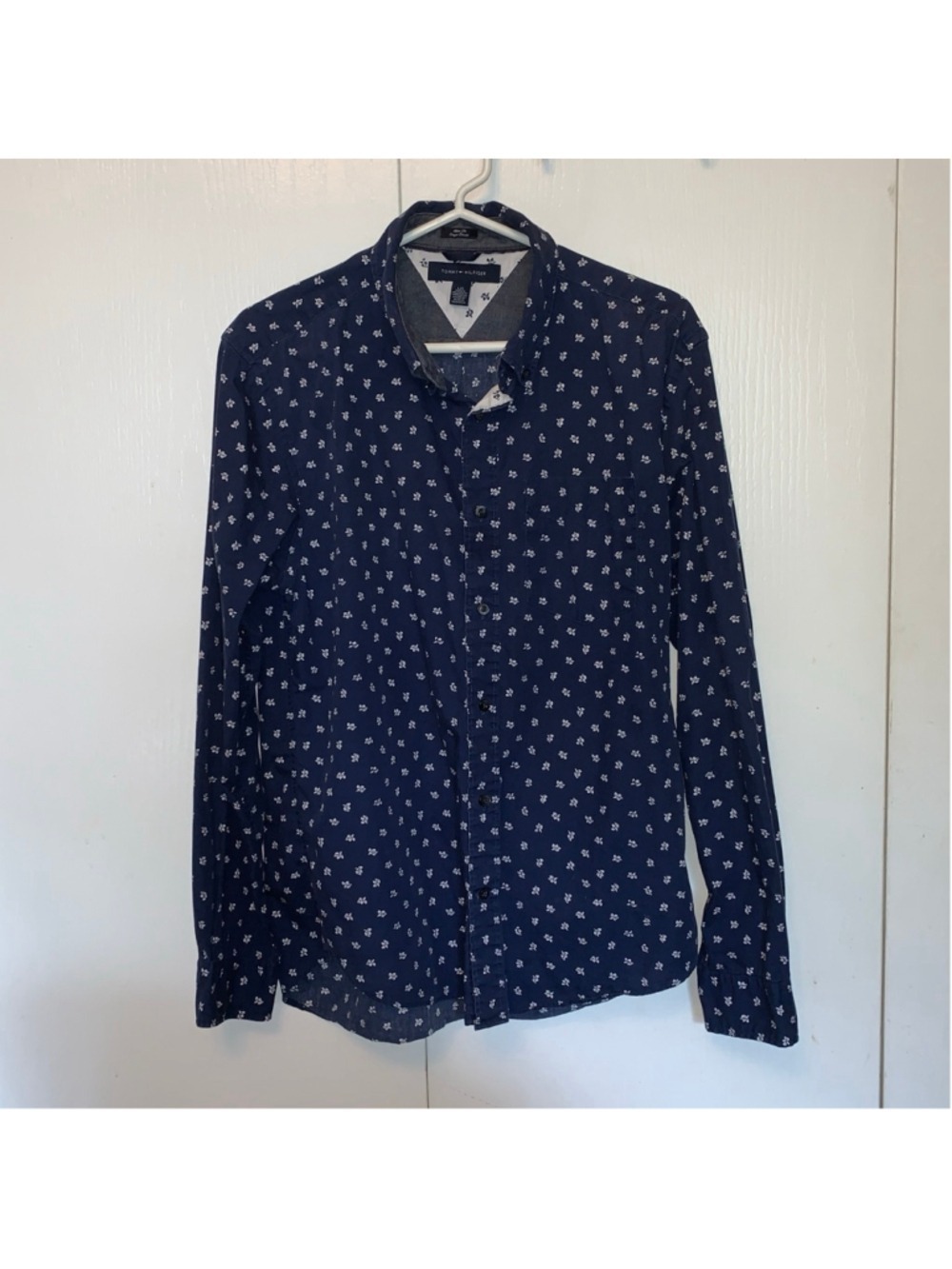 Men's Tommy Hilfiger Slim Fit Button-Up Shirt Blue/White Size Large